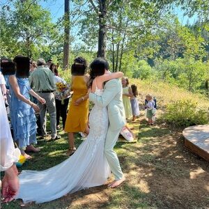 Justin Alexander fit and flare/mermaid wedding dress